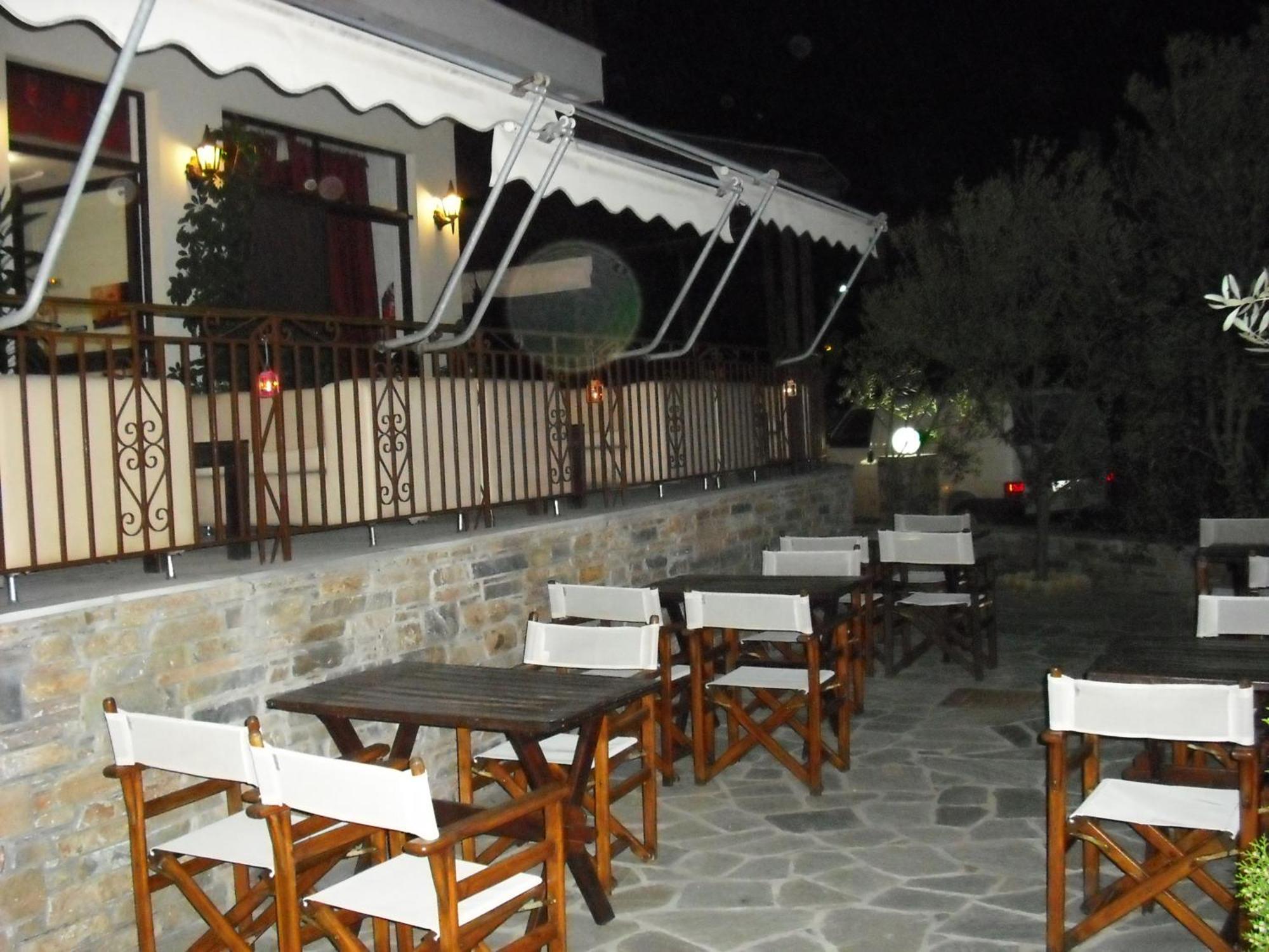 Hotel Ballas Agria Exteriör bild